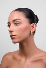 Load image into Gallery viewer, Rochelle Gold Pearl Earring