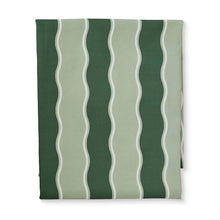 Load image into Gallery viewer, Kit Wavy Green Alfresco Tablecloth