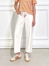 Load image into Gallery viewer, Carter Barrel Jeans | Sand
