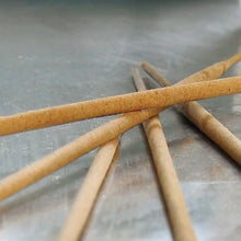 Load image into Gallery viewer, Esteban Incense | Ambre