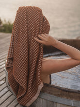 Load image into Gallery viewer, Nero Cotton Bath Towel | Paprika/Cream